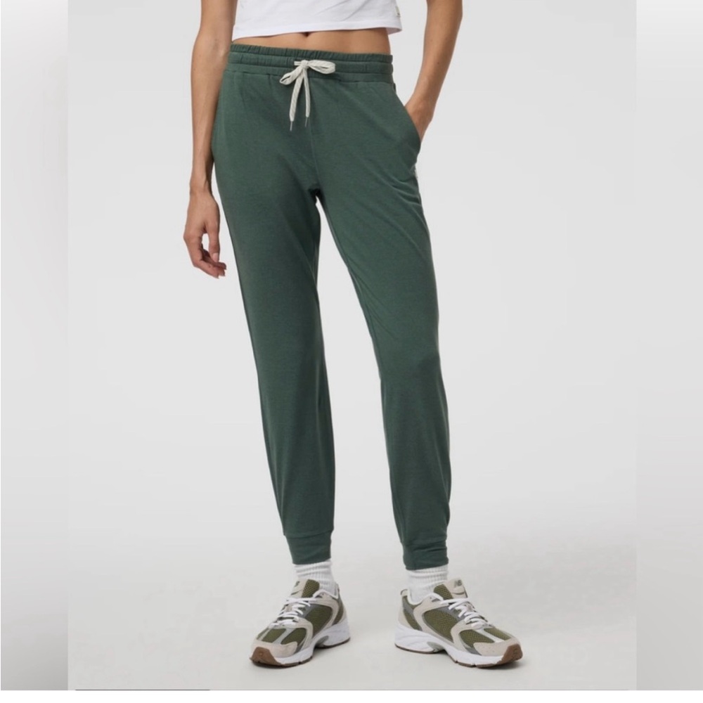 Vuori Performance Jogger XXS: Kelp Heather